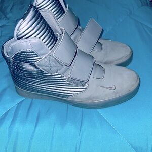Nike Flysteppers Grey